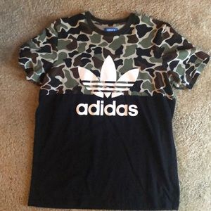 Adidas Camo colorblock Tee